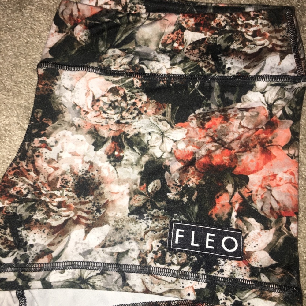 Fleo Shorts